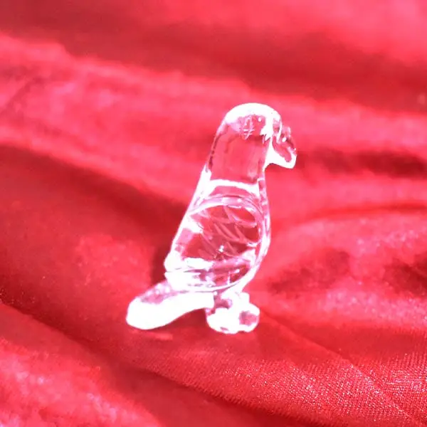 Parrot Statue, Sphatik Parrot Statue, Pure Crystal, Size 2X1 Inch